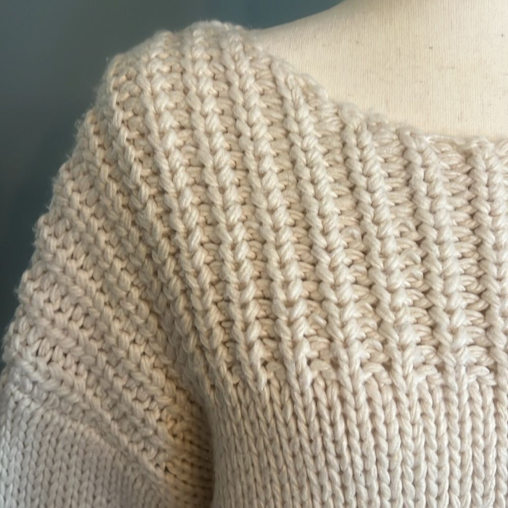 Women’s Large chunky knit thick knit cream neutral sweater - Picture 3 of 14